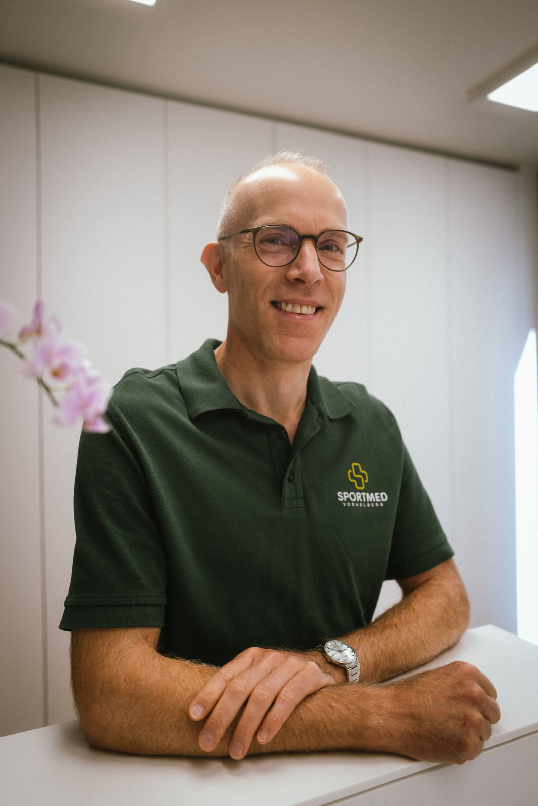 DR. ARMIN SUCKERT
